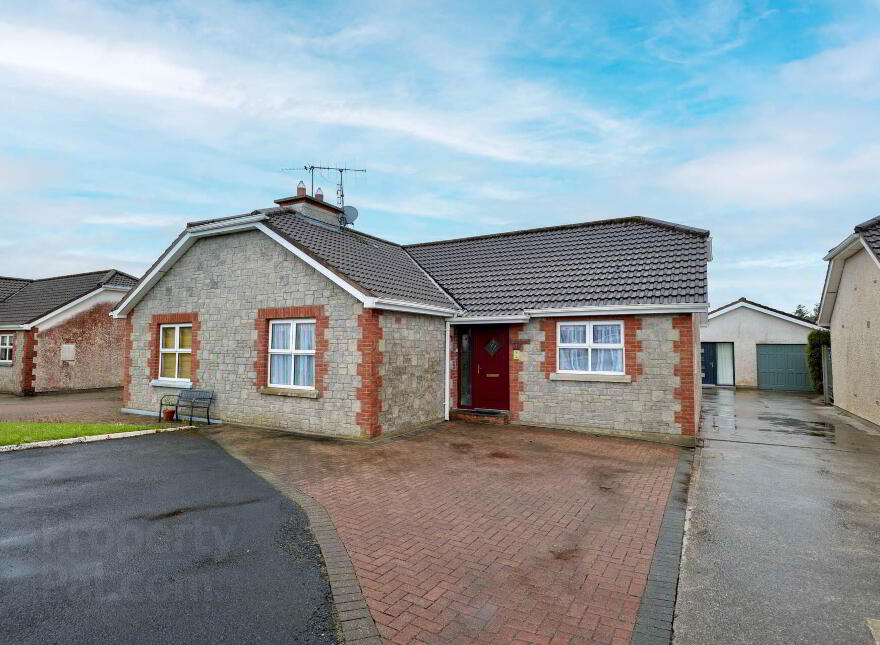 7 Killeline Heights, Newcastle West, V42AE68 photo