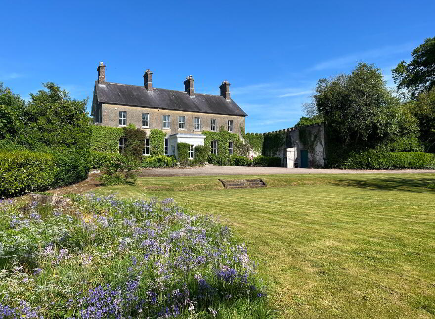 CASTLECAULFIELD HOUSE, 4 Drumreany Road, Castlecaulfield, Dungannon, BT70 3NY