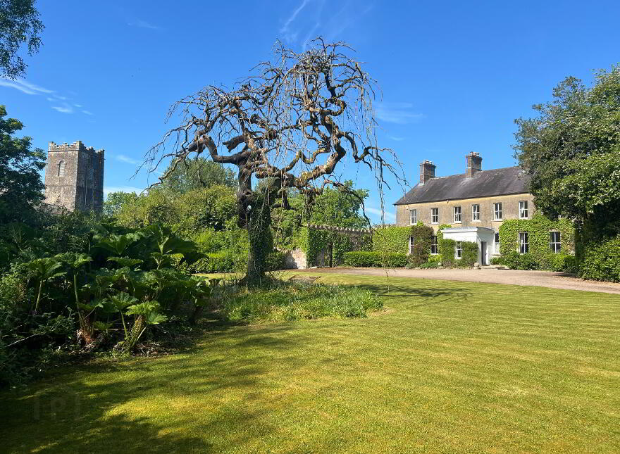 CASTLECAULFIELD HOUSE, 4 Drumreany Road, Castlecaulfield, Dungannon, BT70 3NY