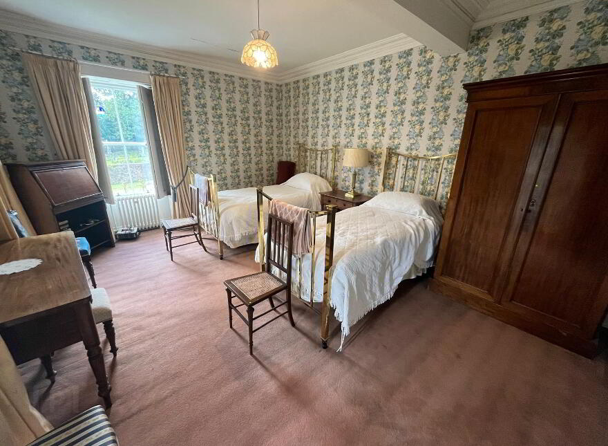 CASTLECAULFIELD HOUSE, 4 Drumreany Road, Castlecaulfield, Dungannon, BT70 3NY
