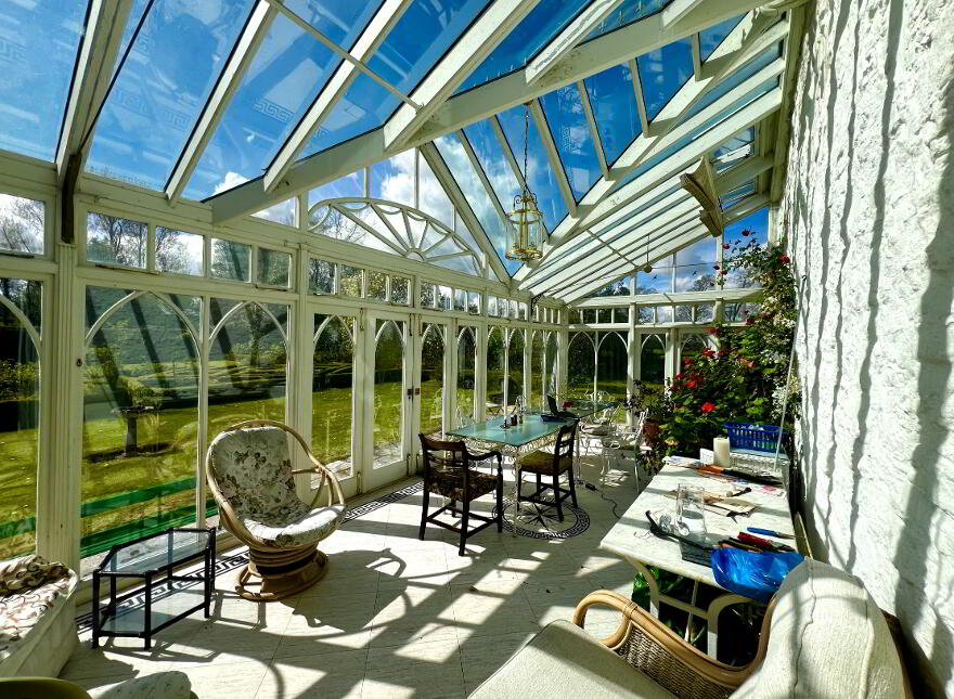 CASTLECAULFIELD HOUSE, 4 Drumreany Road, Castlecaulfield, Dungannon, BT70 3NY