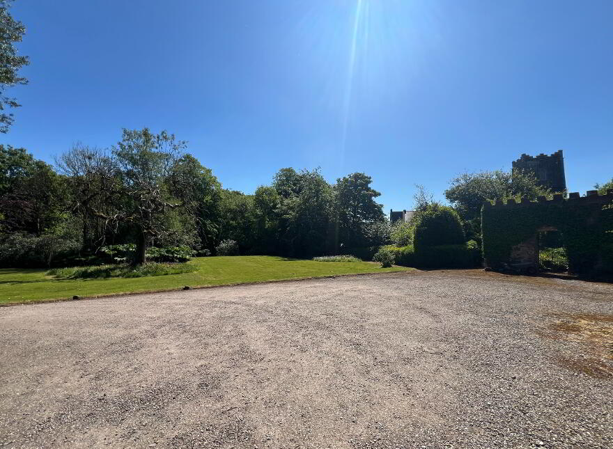 CASTLECAULFIELD HOUSE, 4 Drumreany Road, Castlecaulfield, Dungannon, BT70 3NY