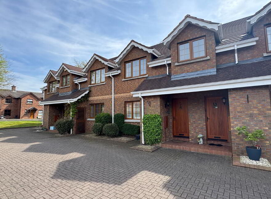 5 Weavers Court, Banbridge, BT32 4RP photo