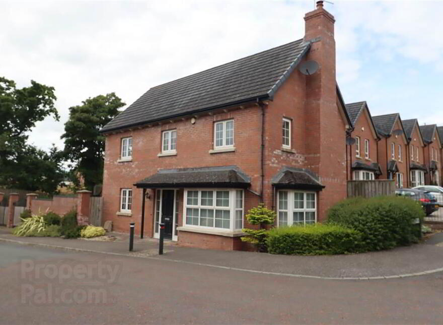 1 Sir Richard Wallace View, Lisburn, BT28 3NY photo