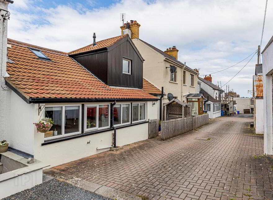 'Thistle Cottage', 25 The Hill, Groomsport, Bangor, BT19 6JS