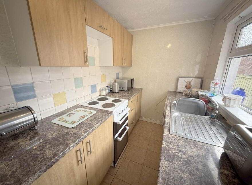 69 Willowfield Parade, Belfast, BT6 8HQ