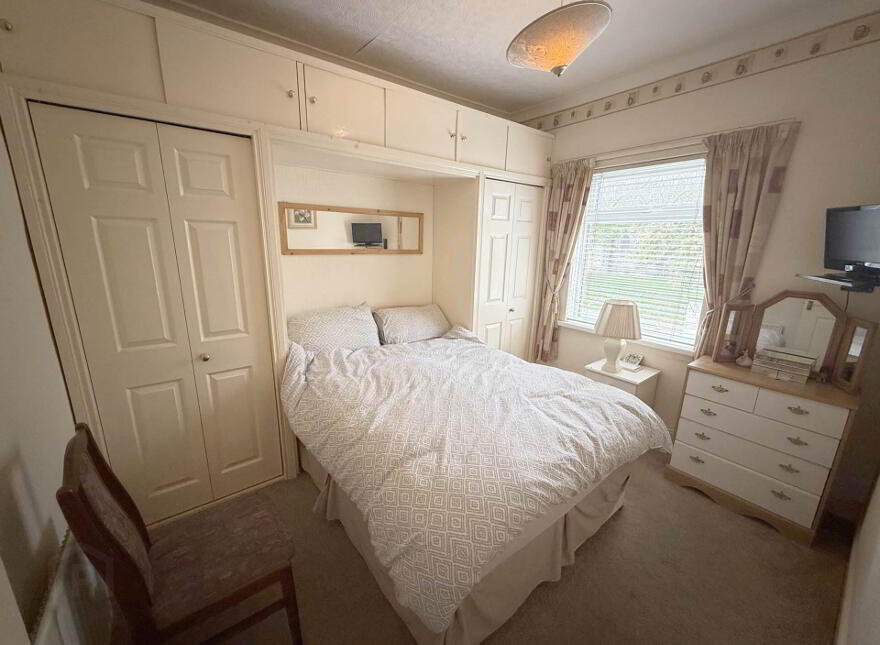 69 Willowfield Parade, Belfast, BT6 8HQ