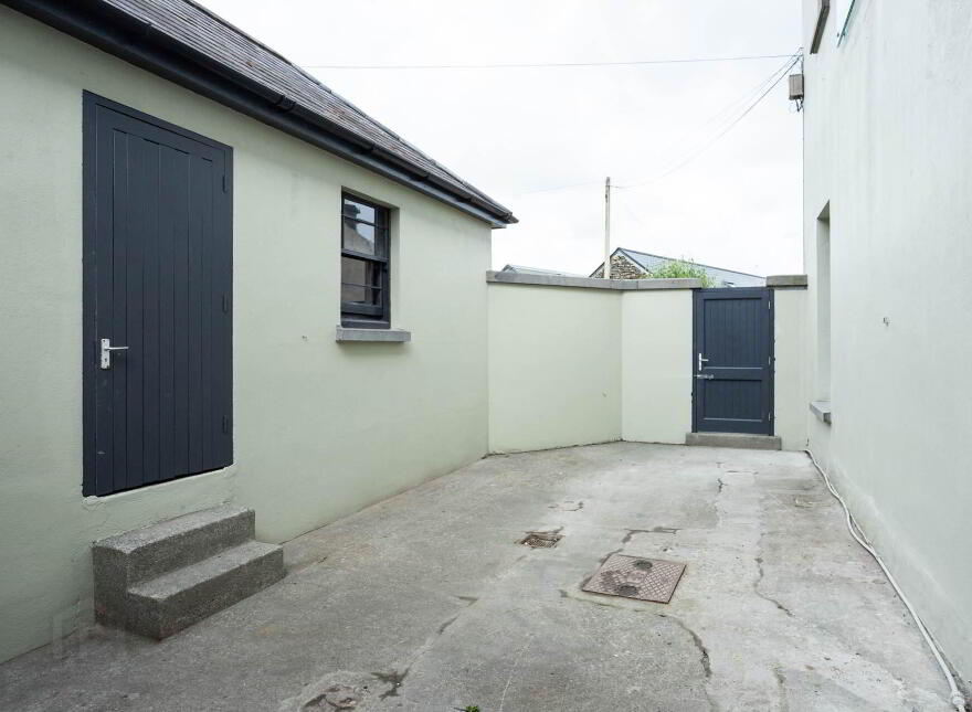 Former Bank Building, Main Street, Schull, P81H952