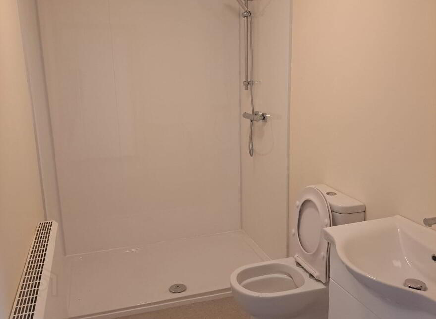 65 Main Street, Clogher, BT76 0AA