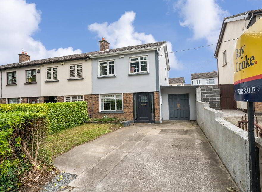 18 Monksfield Meadows, Clondalkin, Dublin, D22H9N1 photo