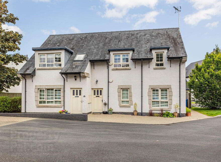 16 Ardnavalley Avenue, Comber, Newtownards, BT23 5WW photo