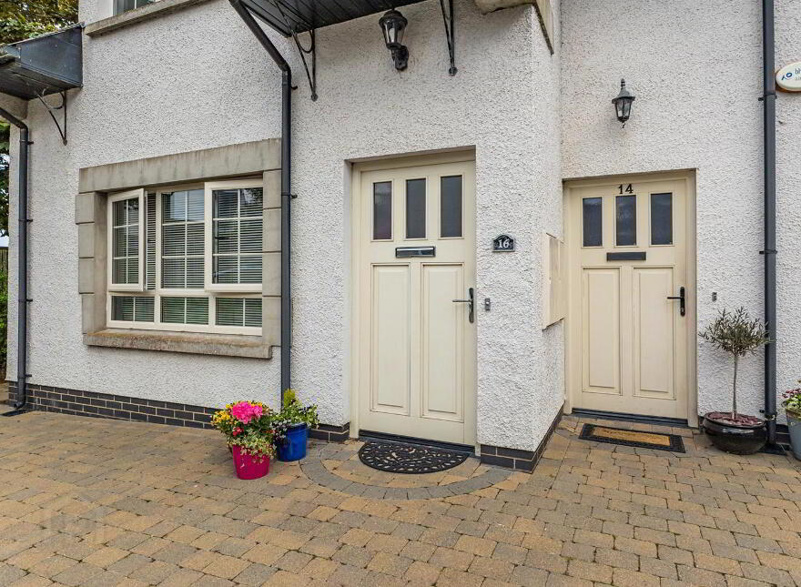 16 Ardnavalley Avenue, Comber, Newtownards, BT23 5WW