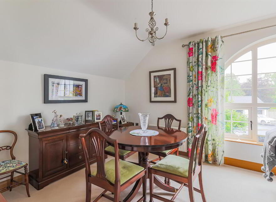 16 Ardnavalley Avenue, Comber, Newtownards, BT23 5WW