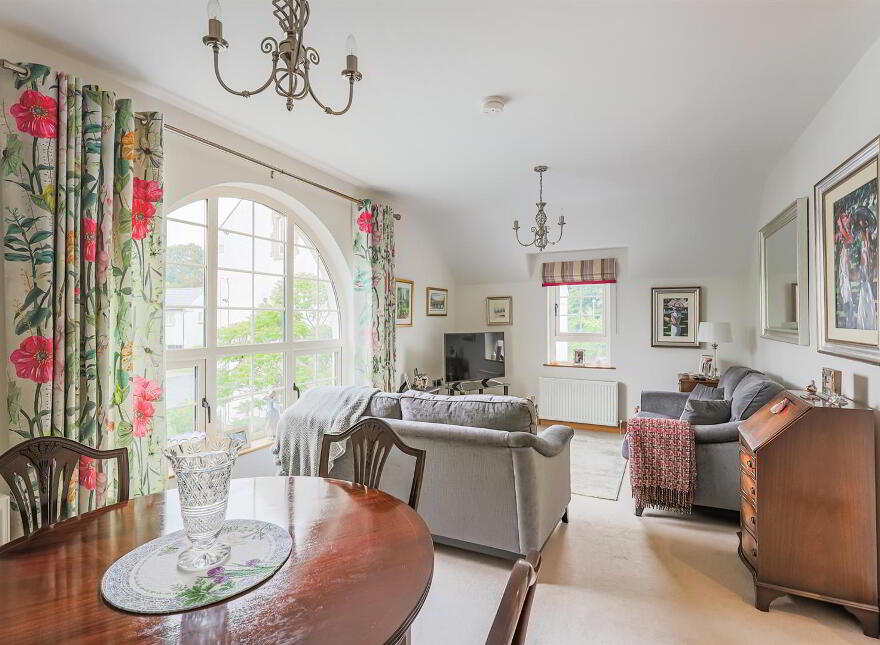 16 Ardnavalley Avenue, Comber, Newtownards, BT23 5WW