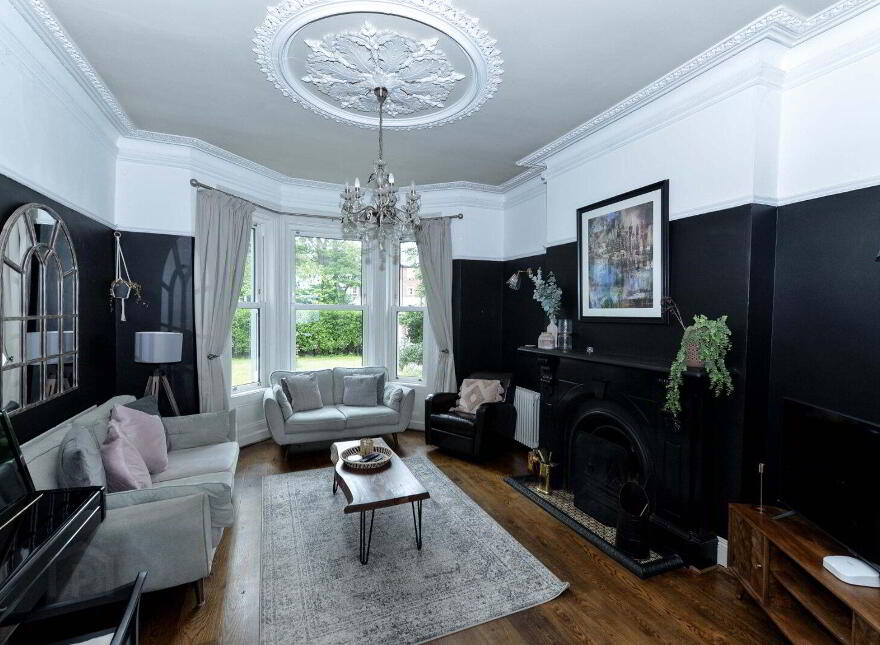 196 Upper Newtownards Road, Belfast, BT4 3ET