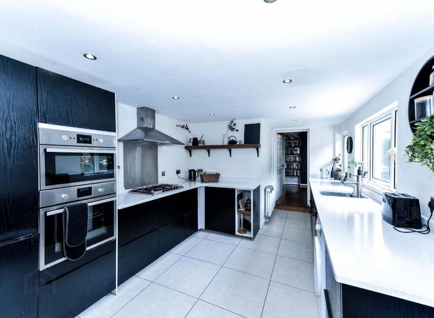196 Upper Newtownards Road, Belfast, BT4 3ET