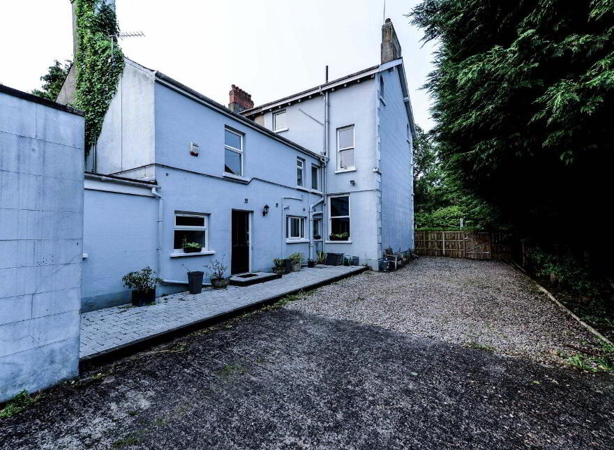 196 Upper Newtownards Road, Belfast, BT4 3ET