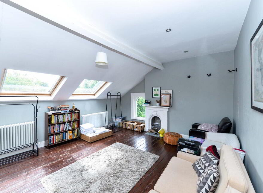 196 Upper Newtownards Road, Belfast, BT4 3ET