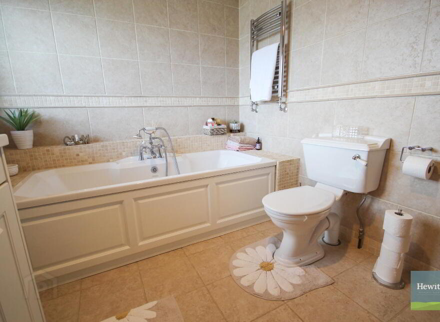 17 Newry Road, Armagh, BT60 1ER