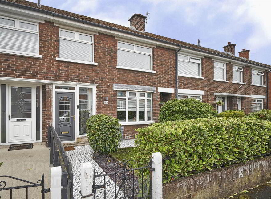 25 Victoria Drive, Belfast, BT4 1QT photo