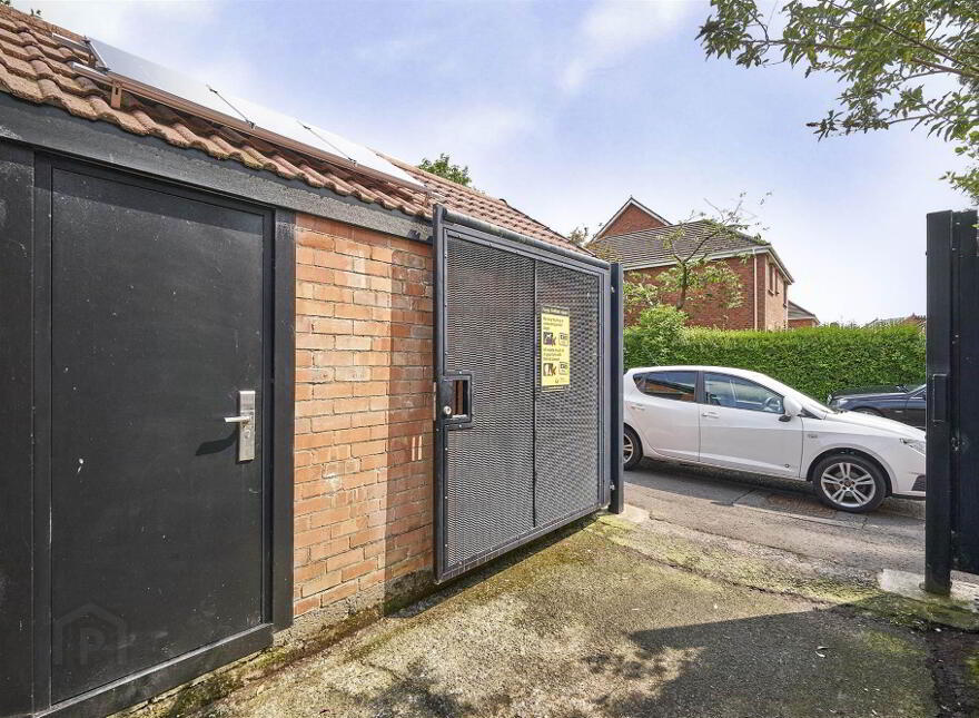 Garage @, 2 Harland Park, Belfast, BT4 1HZ