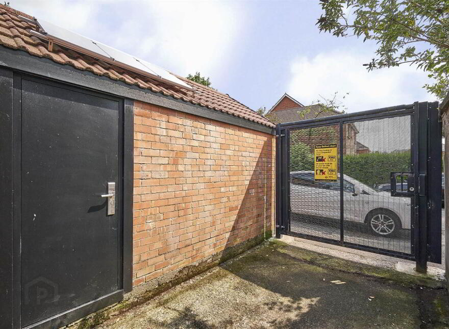 Garage @, 2 Harland Park, Belfast, BT4 1HZ