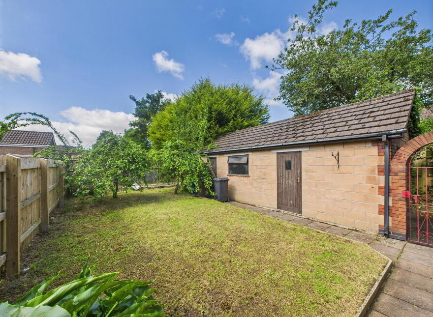 1 Carolhill Gardens, Belfast, BT4 2FS