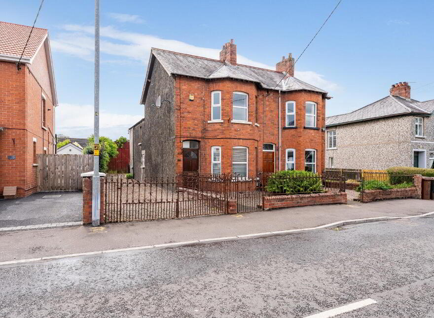 13 Ulster Avenue, Dunmurry, Belfast, BT17 9BN photo