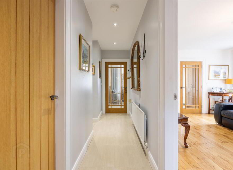 1b Rowallane Close, Saintfield, BT24 7PA