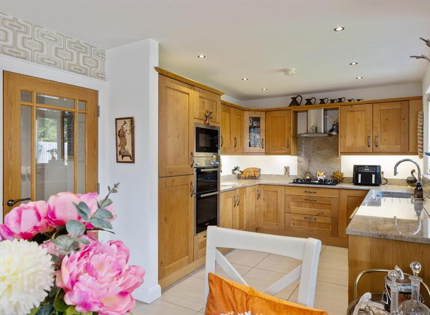 1b Rowallane Close, Saintfield, BT24 7PA