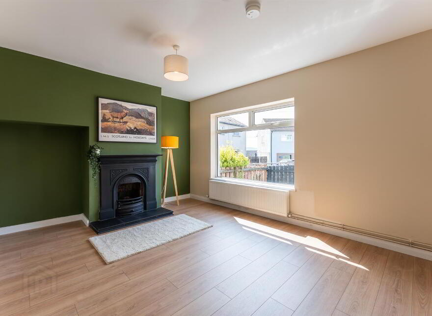 18 Slievemore Avenue, Newtownards, BT23 8JT