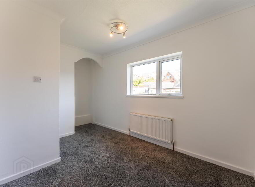 18 Slievemore Avenue, Newtownards, BT23 8JT
