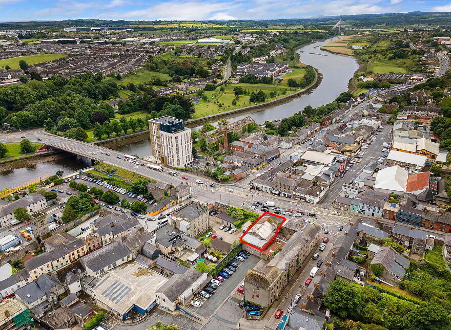 George' S Square, Drogheda