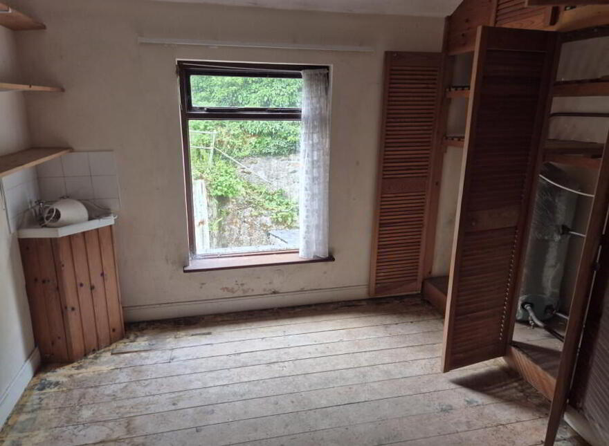 Railway View, Bridge Street, Clifden, H71TV09