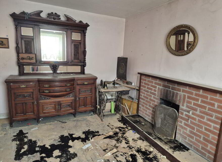 Railway View, Bridge Street, Clifden, H71TV09