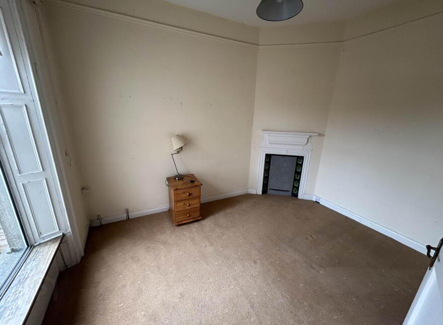 Mentana, Laurel Hill Avenue, South Circular Road