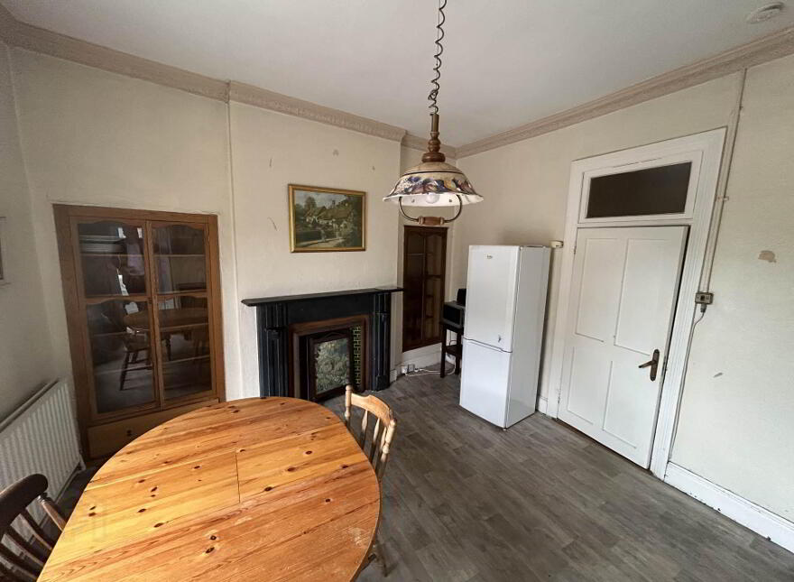 Mentana, Laurel Hill Avenue, South Circular Road