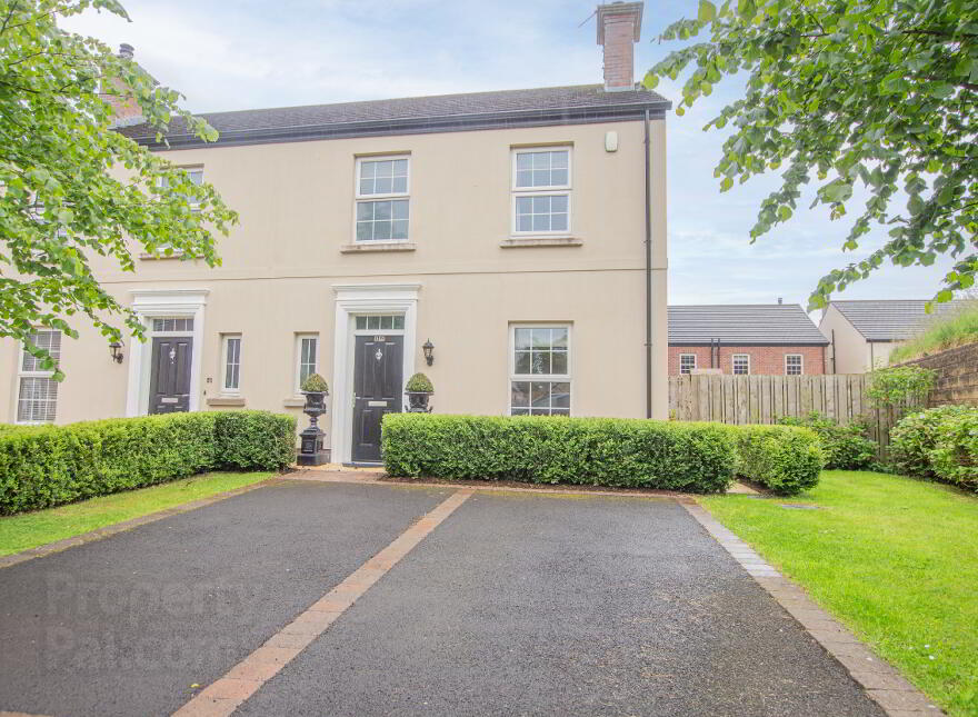52 The Oaks, Tobermore Road, Magherafelt, BT45 5FG photo