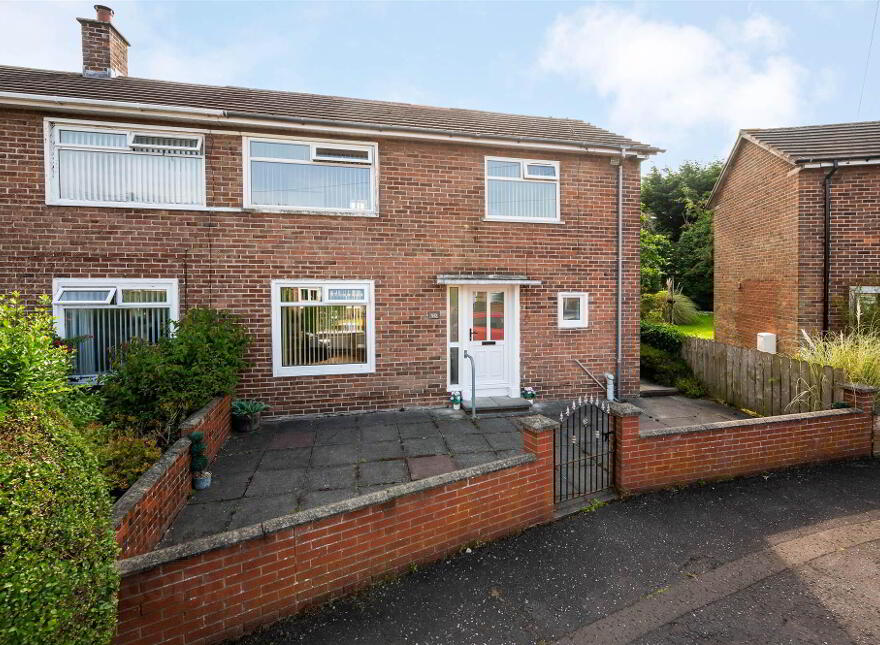 30 Cloghan Park, Belfast, BT5 7HH photo