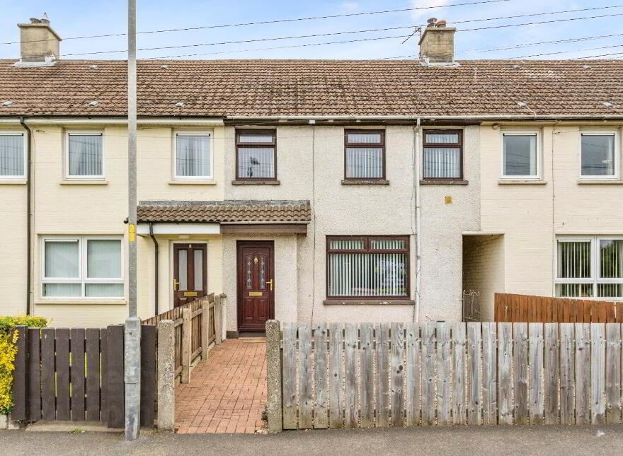 7 Coronation Gardens, Lisburn, BT27 5RG photo