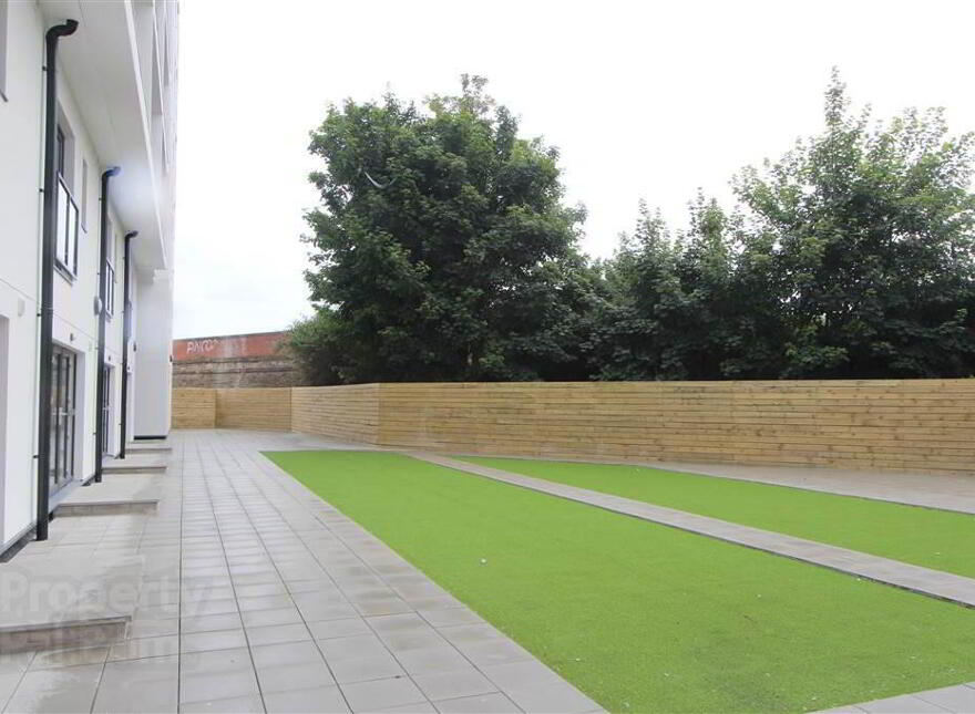 Unit 1, 21 Bridge End, Belfast, BT5 4AW
