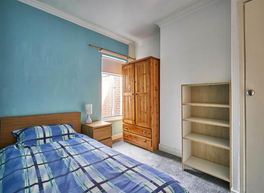 4 Shaw Street, Belfast, BT4 1PT