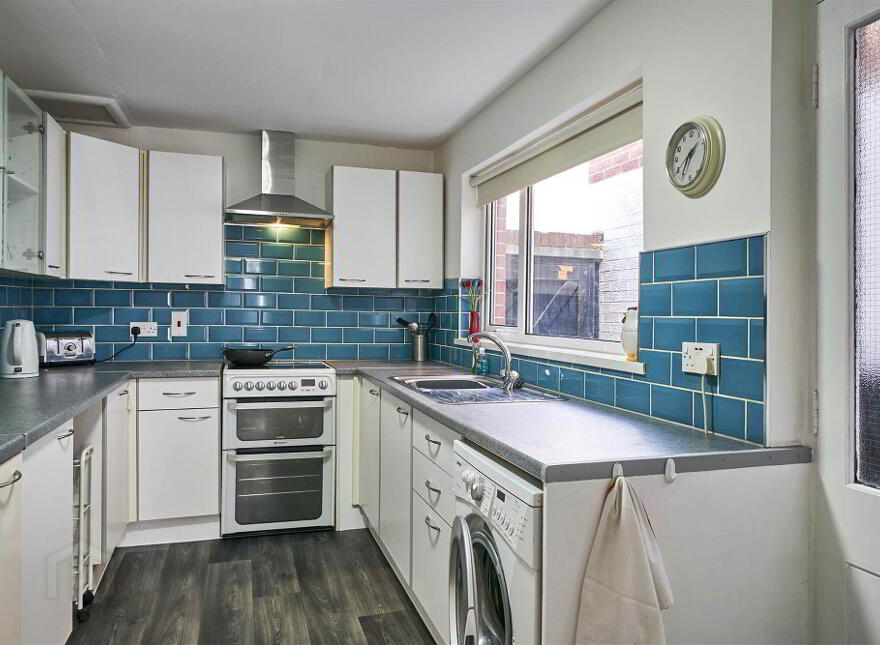 4 Shaw Street, Belfast, BT4 1PT
