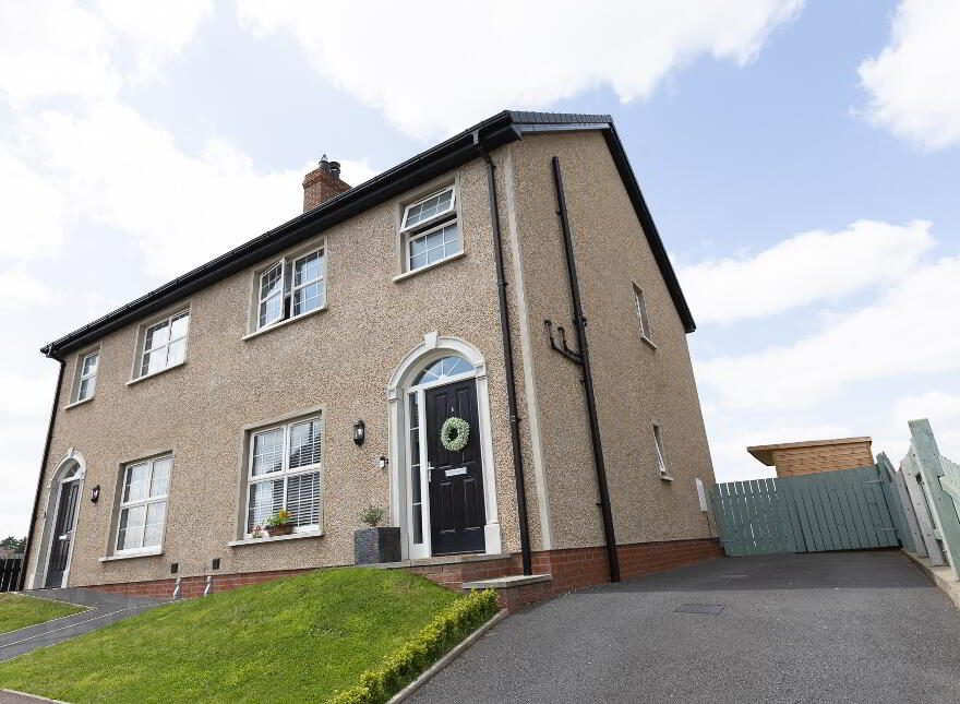 8 Mountfield Lodge, Portadown, Craigavon, BT62 1WN photo
