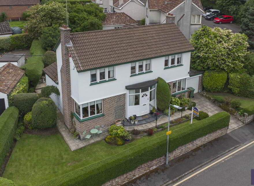 25 Charlemont Gardens, Armagh, BT61 9BB photo