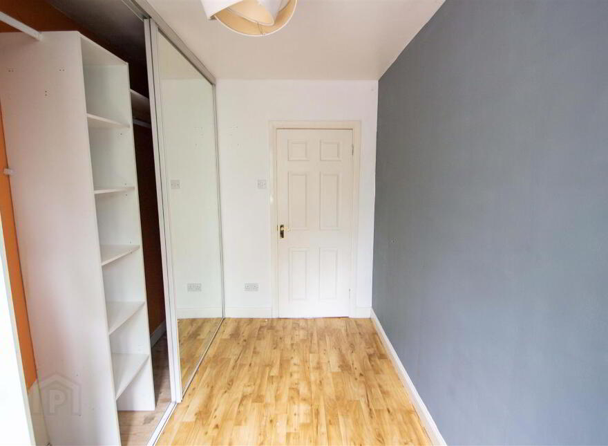 8 Kestrel Grange, Stewartstown Road, Belfast, BT17 0FF