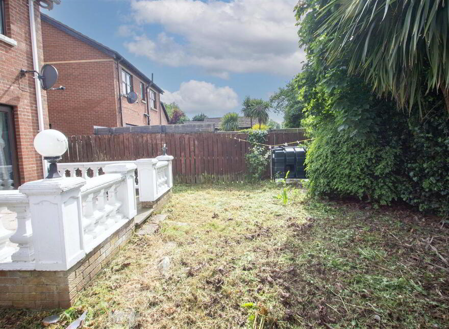8 Kestrel Grange, Stewartstown Road, Belfast, BT17 0FF