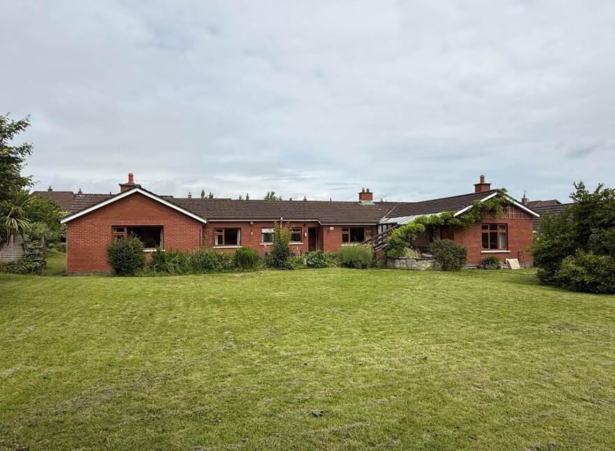 Cooleen, Thomas Street, Clonmel, E91YY42 photo