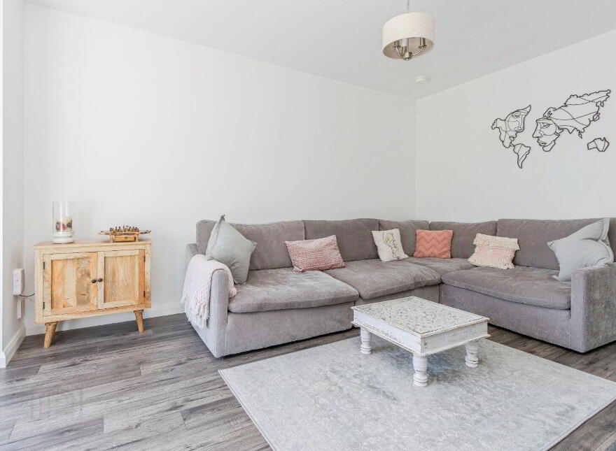 42 Balmoral Road, Bangor, BT19 7XA