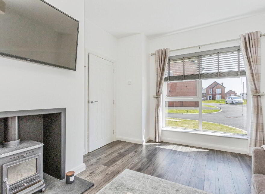 42 Balmoral Road, Bangor, BT19 7XA